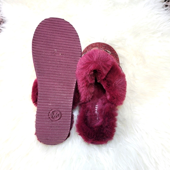 NEW Michael Kors "Taj" Jeweled Glitter Faux Fur Mule Slippers Lounge Burgundy 9 - Picture 6 of 9